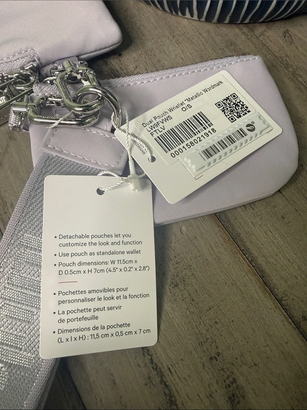 Lululemon dual Pouch Wristlet* Metallic Wordmark